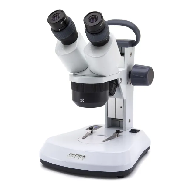 Estereomicroscópio